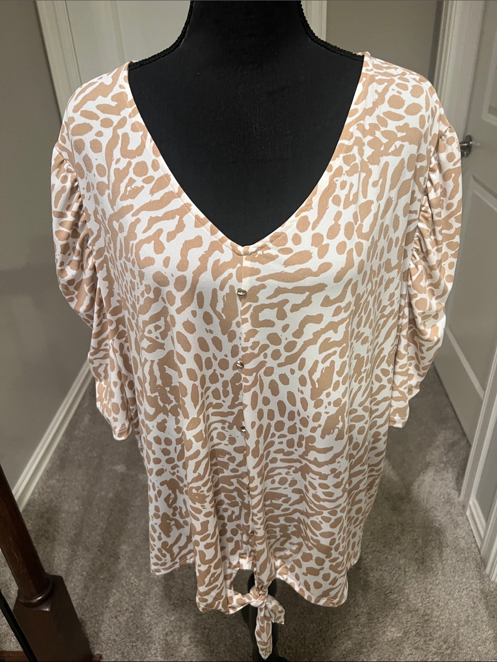 Cato Cream and Beige Animal-Print V-Neck Tunic with Tie Hem